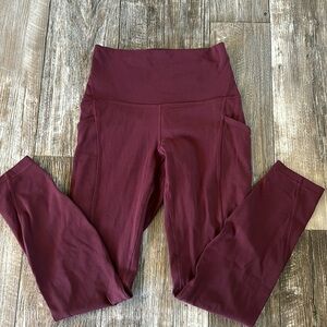 lululemon Athletic Women Beautiful Leggings, Size 4